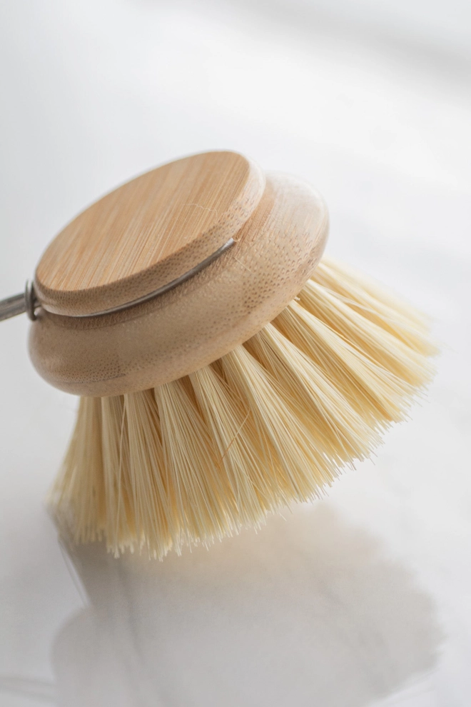 Bamboo replacement dish brush head with agave fibre bristles