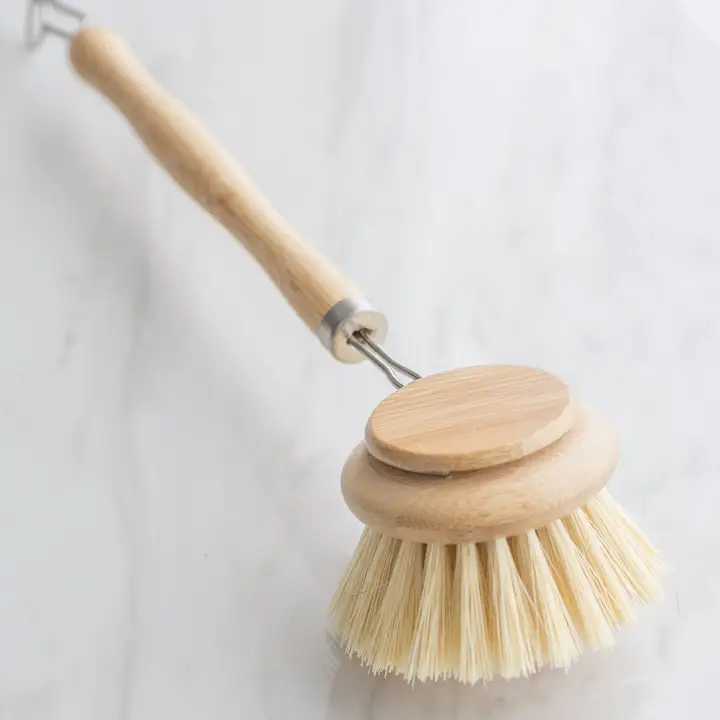 Wooden long handle dish brush with natural agave fibre bristles and replaceable head